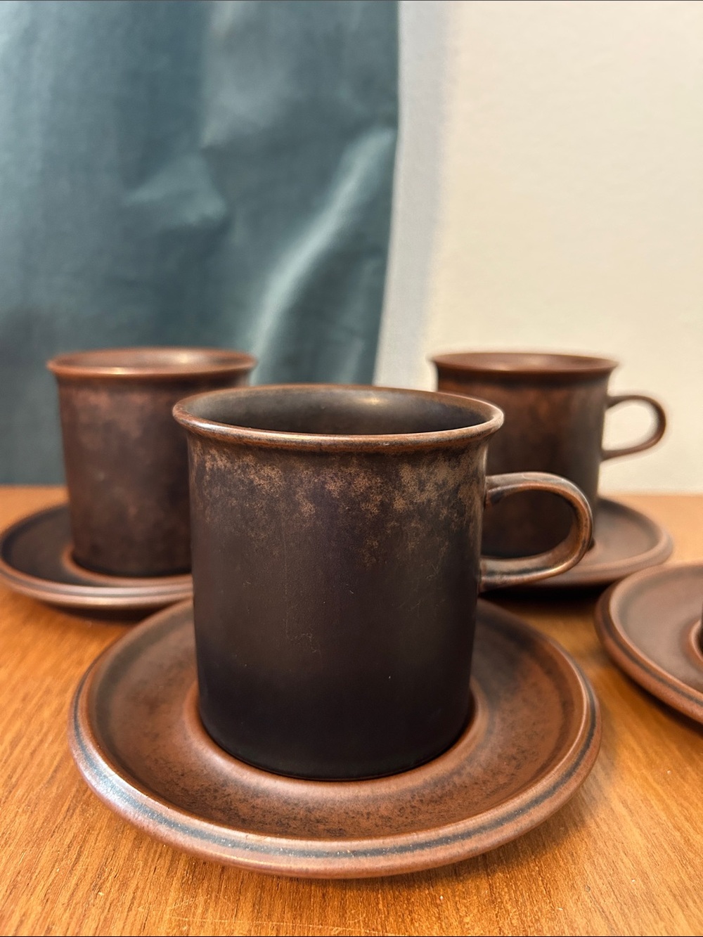 Set of 4 Vintage Arabia Finland Ruska coffee/tea cup and saucers by Ulla Procope